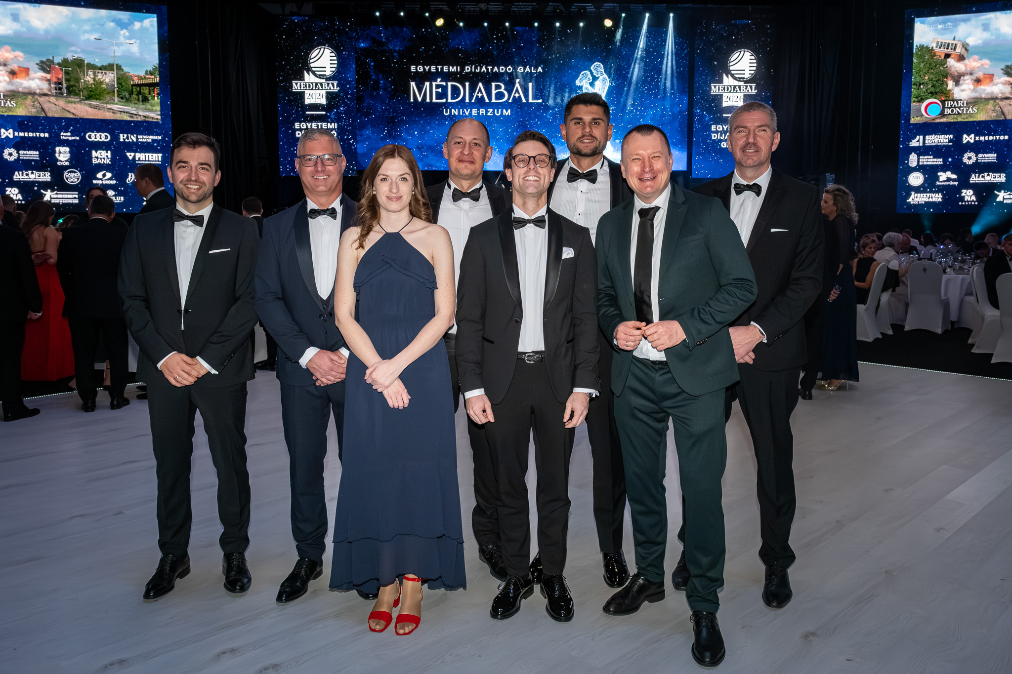 今年的舞会再次带来了难忘的时刻与出色的氛围。（摄影：András Adorján, Máté Dudás